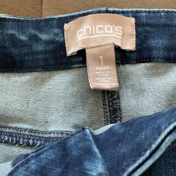 Chico’s Embroidered Jeans - Picture 3 of 4